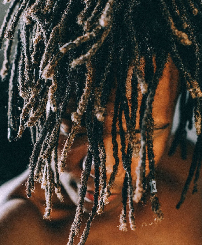 Les locks : une coiffure naturelle !