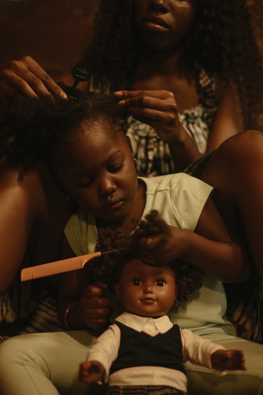 Techniques de coiffage pour nos petits avec cheveux crépus