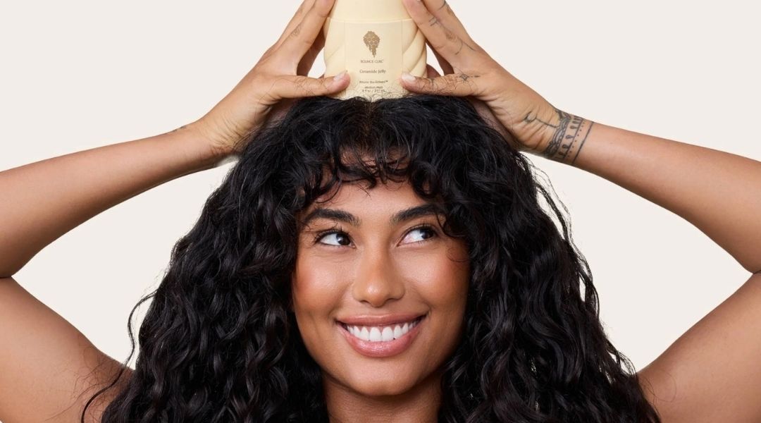 Bounce Curl Weightless Collection : gamme pour des boucles légères et définies - Colorful Black