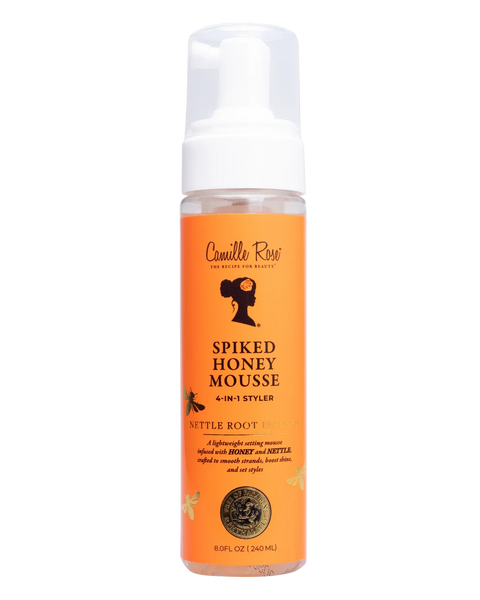 Mousse coiffante Camille Rose pour tous types de cheveux. Sculpte facilement et sublime les boucles naturelles, pour une coiffure qui dure tout au long de la journée