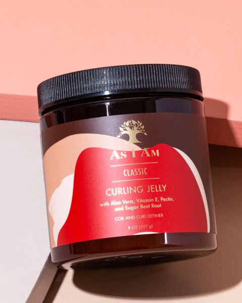 Vous souhaitez booster vos boucles ? Curling Jelly de As I Am est une gelée coiffante qui s’applique sur cheveux mouillés et vous permettra d'atteindre ce résultat.