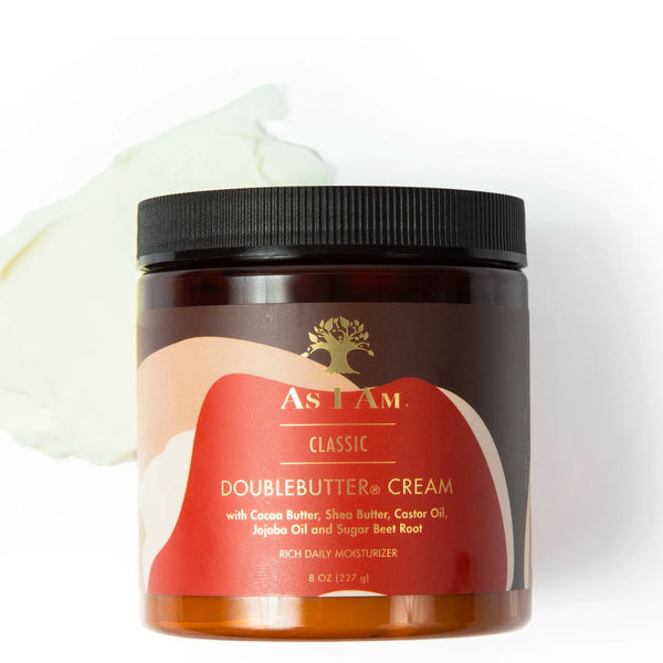 DoubleButter Cream est une crème hydratante riche, à utiliser au quotidien pour retrouver une hydratation optimale. À base de de karité, cacao, amande douce et coco.