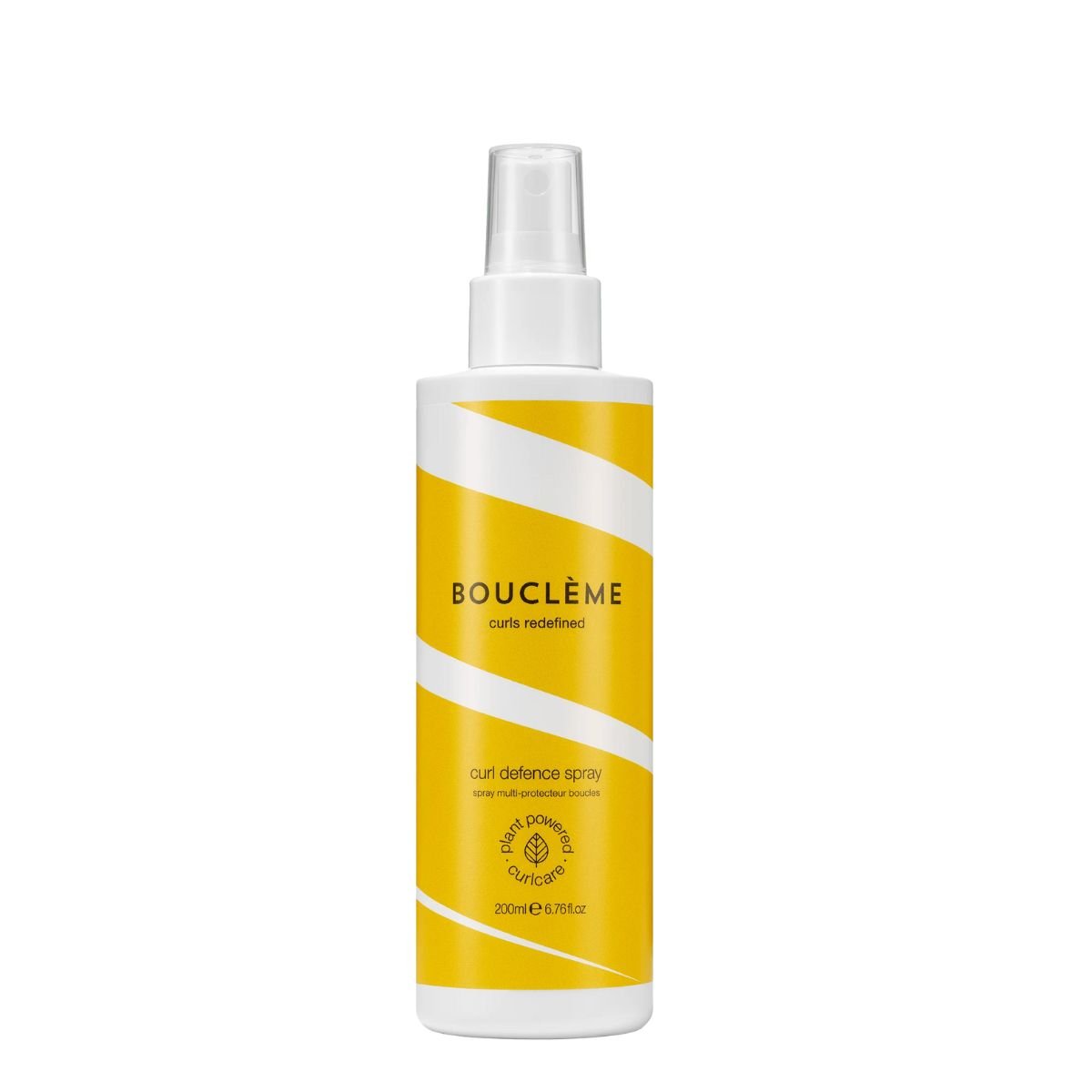 Spray protecteur pour cheveux bouclés. Protège de la chaleur, des UV et de la pollution tout en aidant à préserver l’hydratation et la souplesse des boucles.
