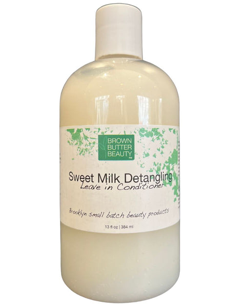 Le Sweet Milk Brown Butter Beauty est à la fois un démêlant et un leave-in conditioner très hydratant. C'est un indispensable en base hydratante avant coiffure.