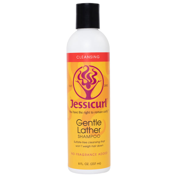 Le Gentle Lather Shampoo de Jessicurl nettoie en profondeur tout en douceur les cheveux bouclés, ondulés et frisés fins. Vos boucles seront parfaitement définies. 