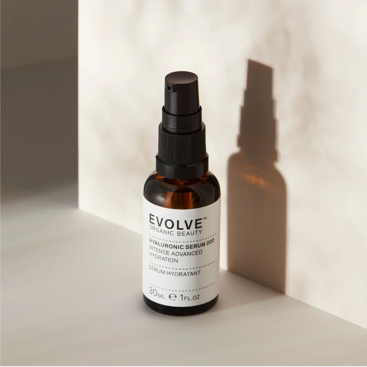 Evolve Organic Beauty • Hyaluronic Serum 200 (sérum hydratant) - Colorful Black