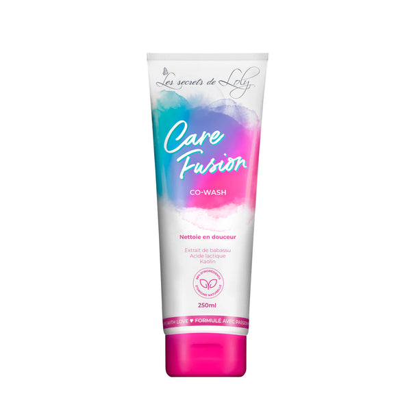 Co-wash / Crème de shampoing pour nettoyer tout en douceur les cheveux dits "texturés" (bouclés, frisés ou "crépus"). Mousse onctueuse pour cheveux et cuir chevelu.
