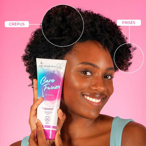 Co-wash / Crème de shampoing pour nettoyer tout en douceur les cheveux dits "texturés" (bouclés, frisés ou "crépus"). Mousse onctueuse pour cheveux et cuir chevelu.