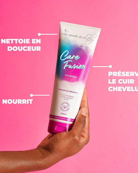 Co-wash / Crème de shampoing pour nettoyer tout en douceur les cheveux dits "texturés" (bouclés, frisés ou "crépus"). Mousse onctueuse pour cheveux et cuir chevelu.