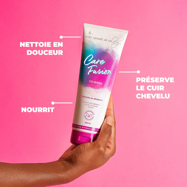 Co-wash / Crème de shampoing pour nettoyer tout en douceur les cheveux dits "texturés" (bouclés, frisés ou "crépus"). Mousse onctueuse pour cheveux et cuir chevelu.