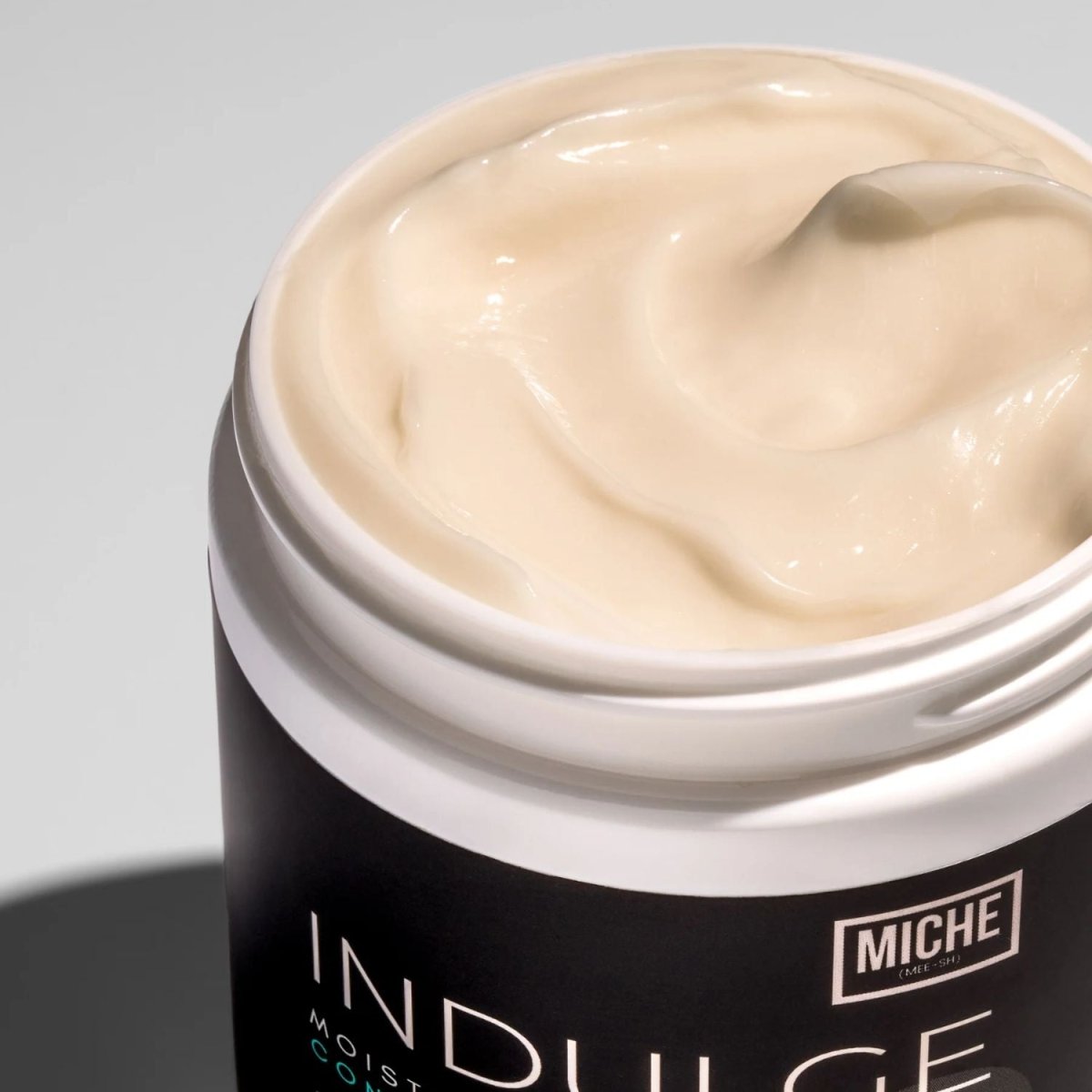 Miche Beauty • INDULGE Moisturizing (masque hydratant) - Colorful Black