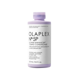 Spécialement conçu pour les cheveux blonds, gris ou méchés, le nº5P Blonde Enhancer Conditioner est enrichi de la technologie brevetée Olaplex Bond Building.
