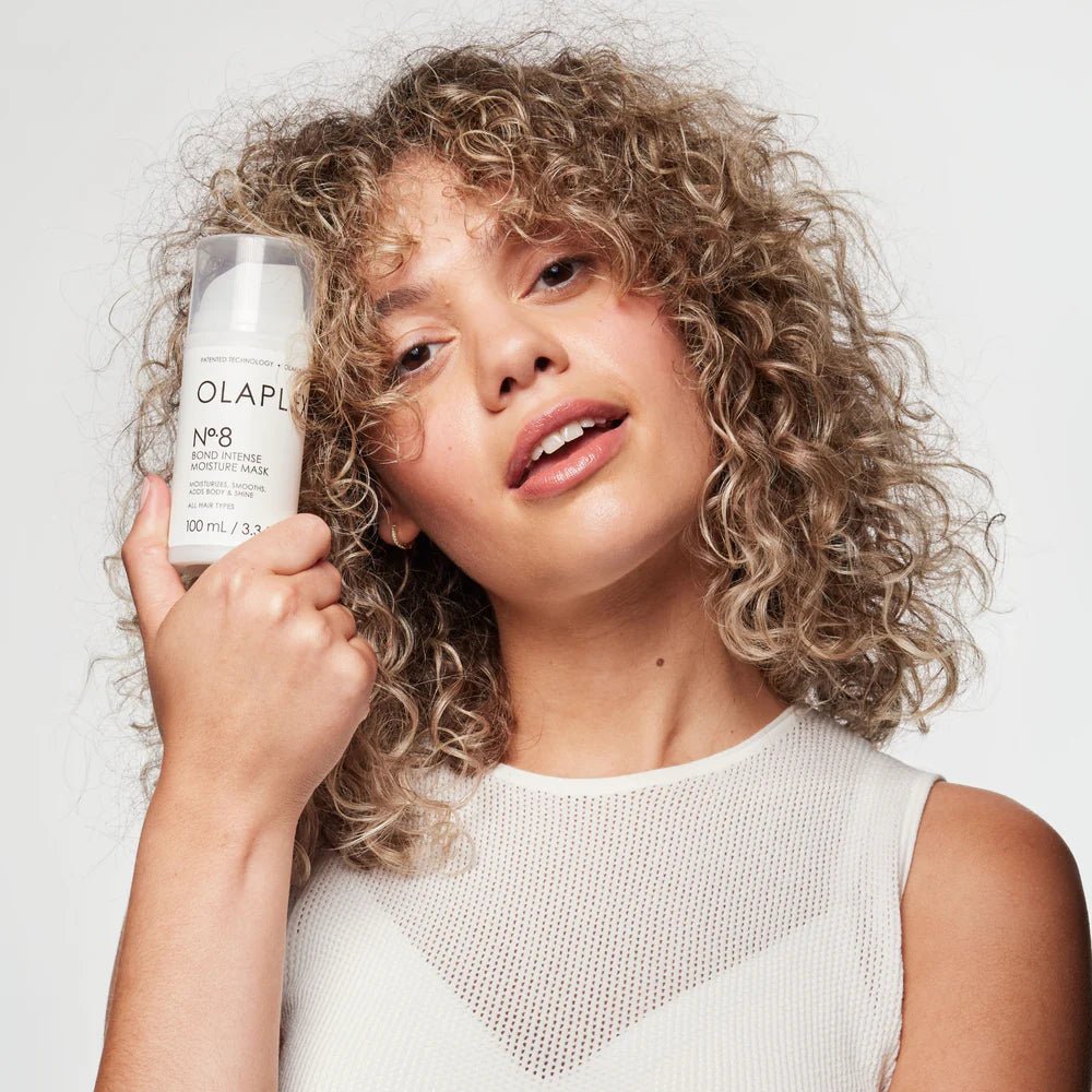 Olaplex n°8 - Bond Intense Moisture Mask (masque hydratant) - Colorful Black