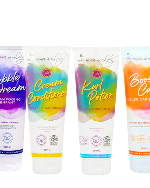 Le pack Secrets de Loly "Routine Enfant Cheveux Fins", vous offre les 4 produits les plus adaptés. Shampoing, Conditioner, Lait hydratant et Gelée coiffante.