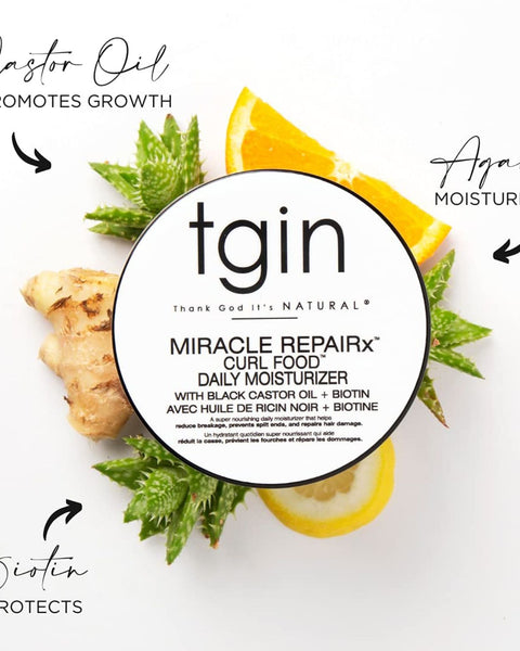 Le Curl Food de TGIN permet de nourrir, hydrater et fortifier la fibre capillaire. Il vous offre des boucles définies, souples / légères et il maîtrise les frisottis