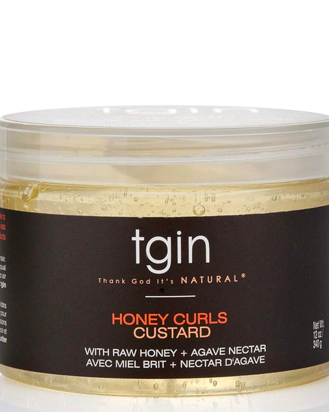 Idéale pour les cheveux afros (dits de type 4), la Honey Curls Custard est une gelée coiffante multi-fonction. Laissez libre-court à votre créativité capillaire !