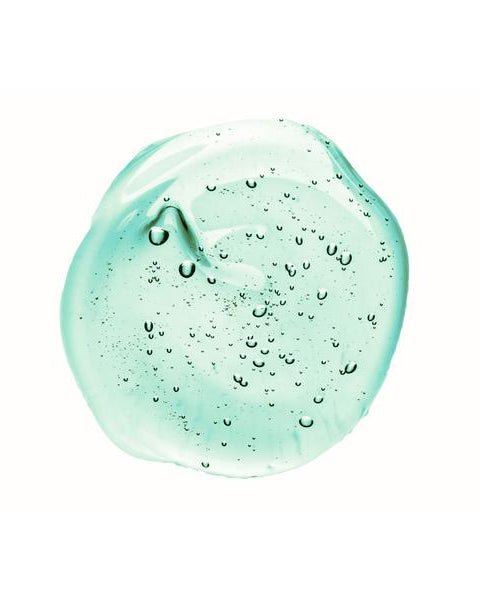 Optez pour le shampoing clarifiant Coconut Mint Scalp Refresh Shampoo de Flora & Curl pour traiter les démangeaisons, les squames et la sècheresse du cuir chevelu.