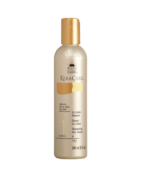 Le 1st Lather Shampoo de Keracare élimine les résidus et préserve la protection lipidique naturelle du cheveu. Enfin, il prépare vos cheveux au shampooing traitant.