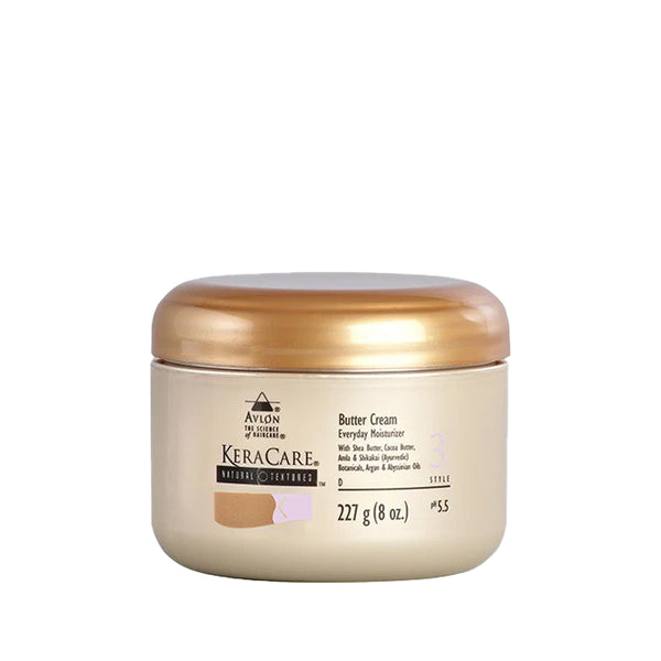 La Butter Cream de Keracare offre une hydratation quotidienne à vos cheveux. Sa composition riche en plantes ayurvédiques apporte de la brillance à vos cheveux. 