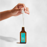 Le Dry Scalp Treatment for Dry Scalp de Moroccaanoil pénètre en profondeur pour apaiser votre cuir chevelu. Il soulage les irritations, démangeaisons, sécheresse.