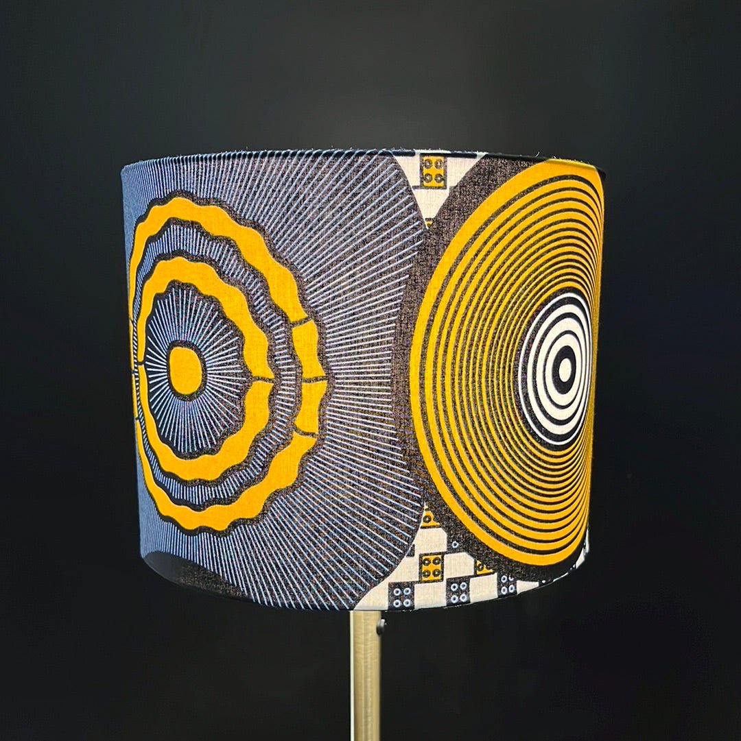 AnnAbatjour - Abat - Jour en Imprimé Wax - Diamètre 25cm (hauteur 20cm) - modèle 1 - Colorful Black