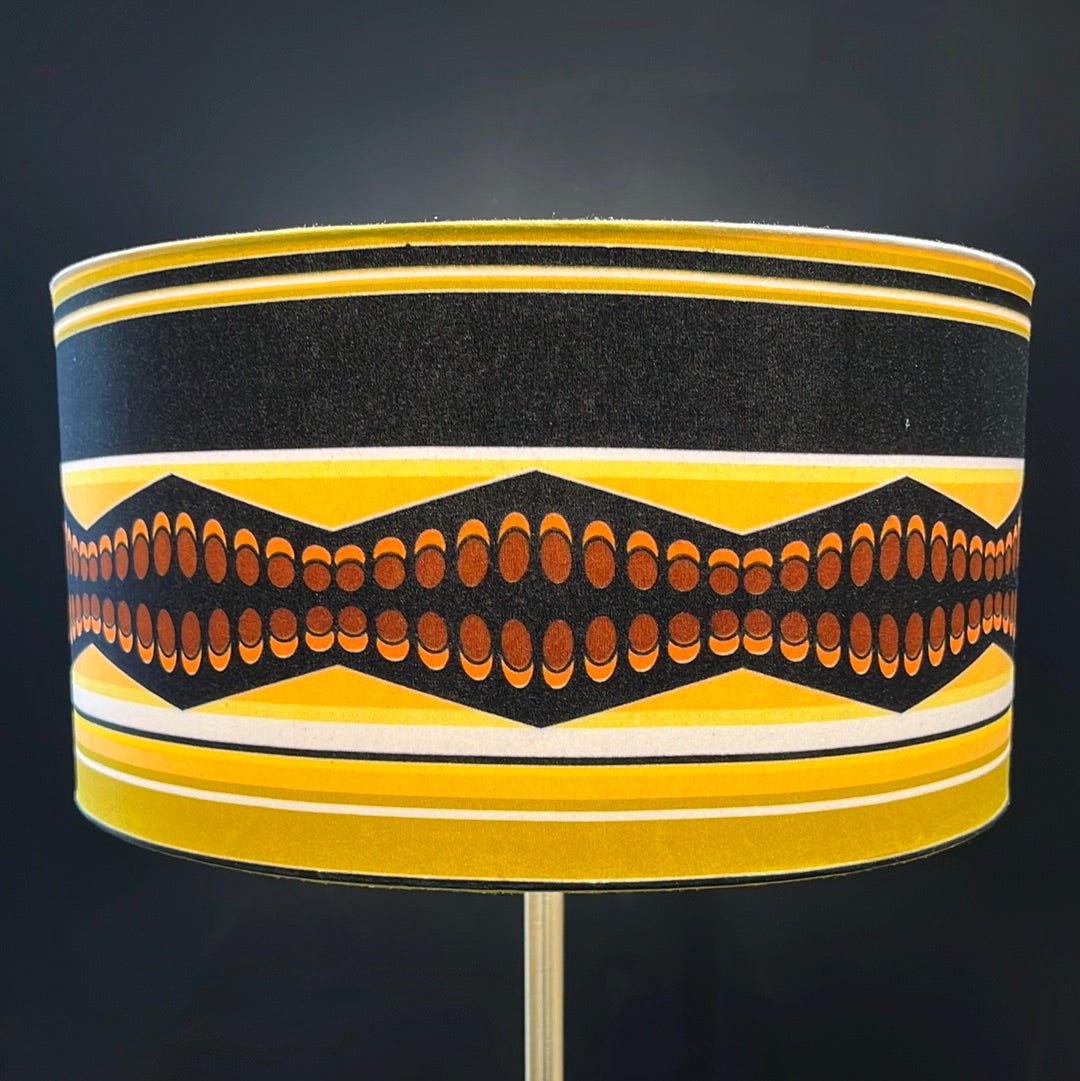 AnnAbatjour - Abat - Jour en Imprimé Wax - Diamètre 40cm (hauteur 20cm) - modèle 2 - Colorful Black