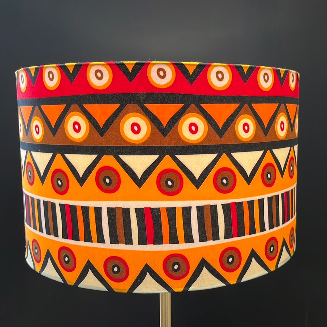 AnnAbatjour - Abat - Jour en Imprimé Wax - Diamètre 40cm (hauteur 25cm) - modèle 2 - Colorful Black