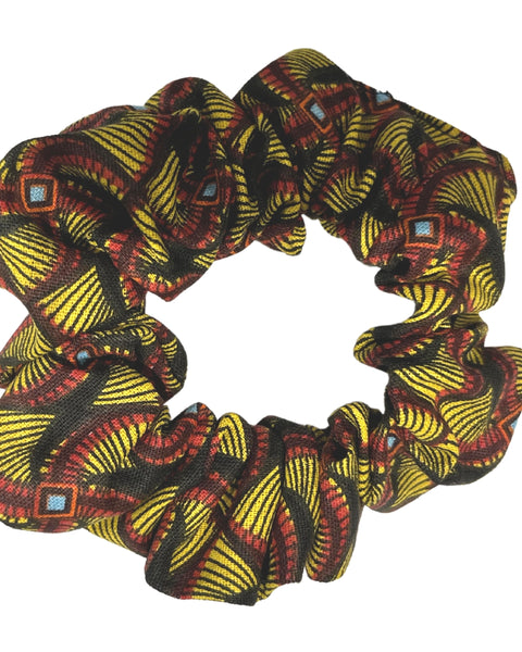 Colorful Black vous propose ses chouchous en imprimé wax, entièrement fabriqué à la main, en France. Avec eux, vous vous coiffez facilement et avec style !