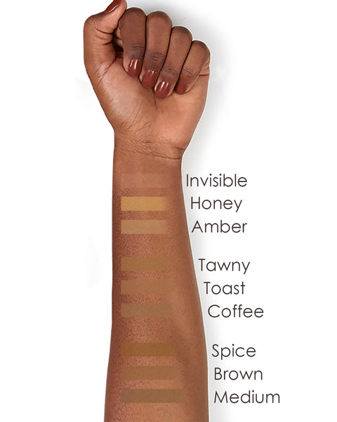 La poudre idéale pour les petites retouches et pour matifier le teint. Par Flori Roberts, la marque de maquillage de référence pour les peaux noires et métisses.