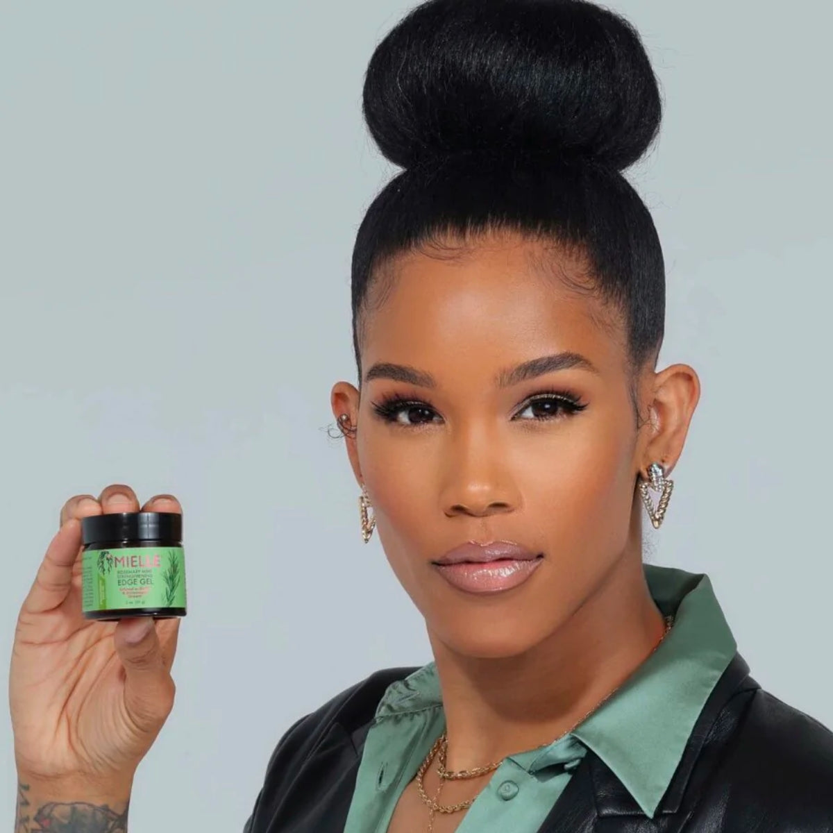 Mielle Organics - Rosemary Mint - Strengthening Edge Gel (Lisseur de bordures fortifiant)