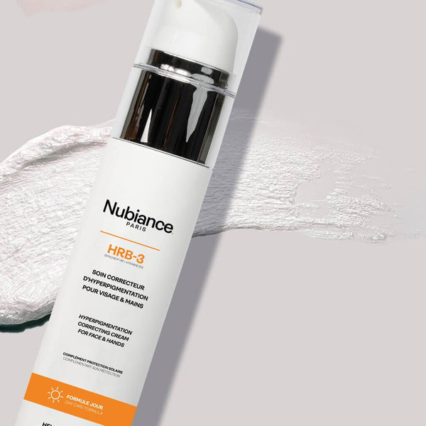 Le Soin Correcteur d'Hyperpigmentation de Nubiance est une crème formulée pour atténuer les phénomènes d'hyperpigmentation Sur les peaux noires, mates et métissées.