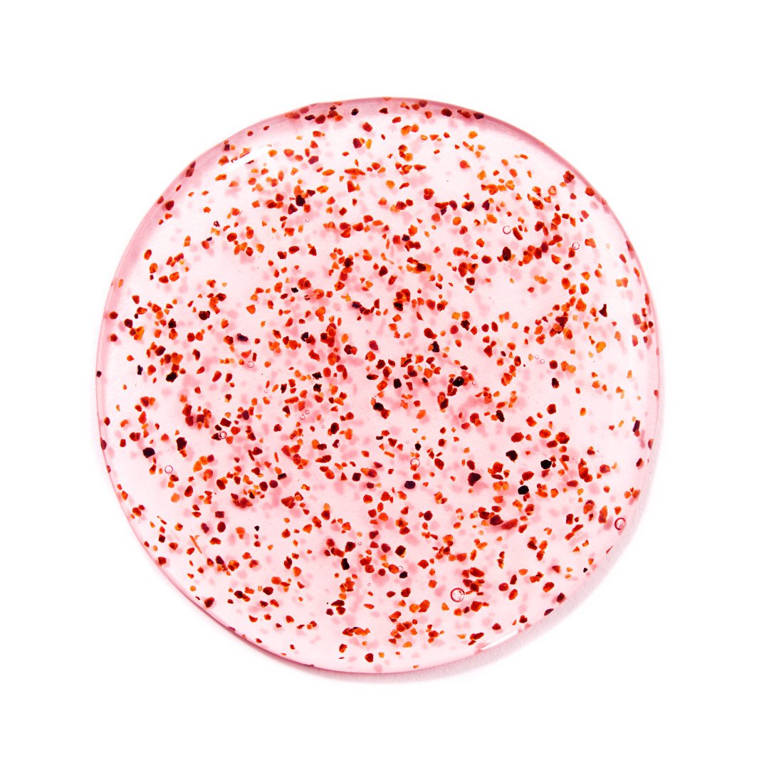 Nubiance Exfoclear est un gel exfoliant sans savon aux noyaux d’abricots et acides de fruits. Il élimine les cellules mortes et stimule le renouvellement cellulaire.