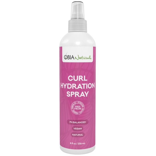 Le Curl Hydration Spray hydrate et rafraîchit au quotidien les cheveux et le cuir chevelu avec des ingrédients naturels comme l'Huile d'Argan et l'Huile de Rose.
